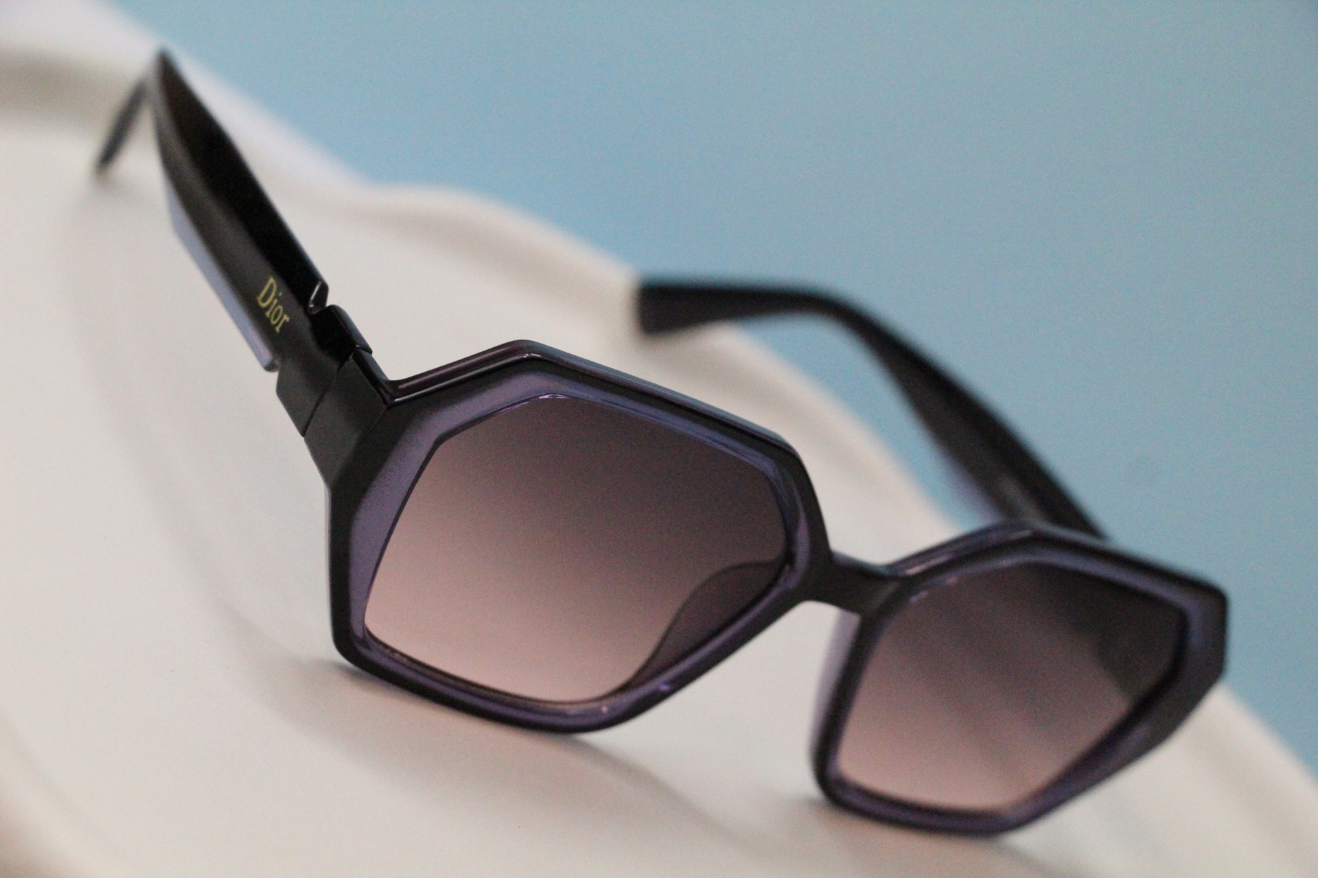 عینک آفتابی زنانه دیور مدل 2179