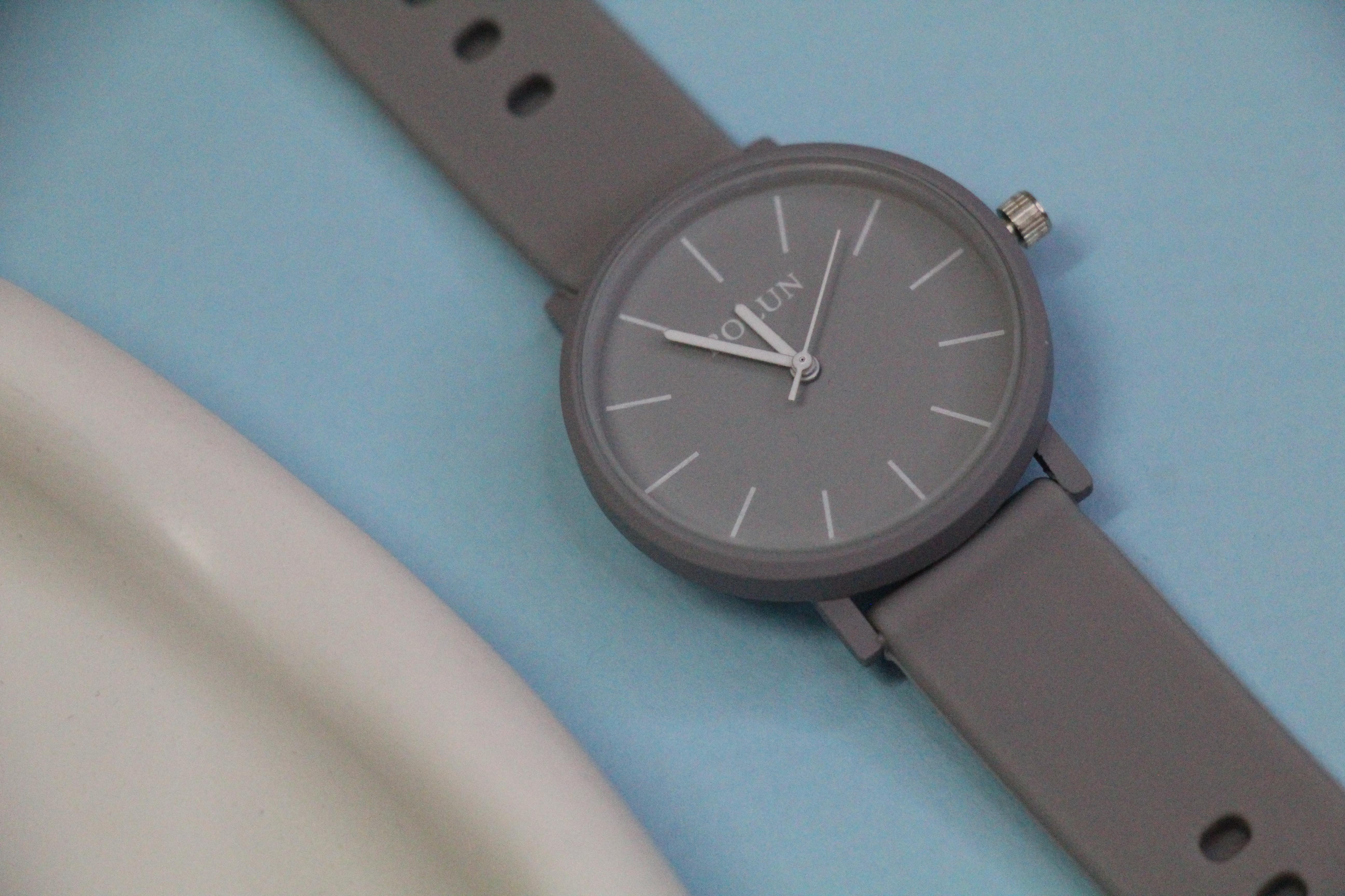 ساعت مچی دخترانه بولون بند سیلیکونی